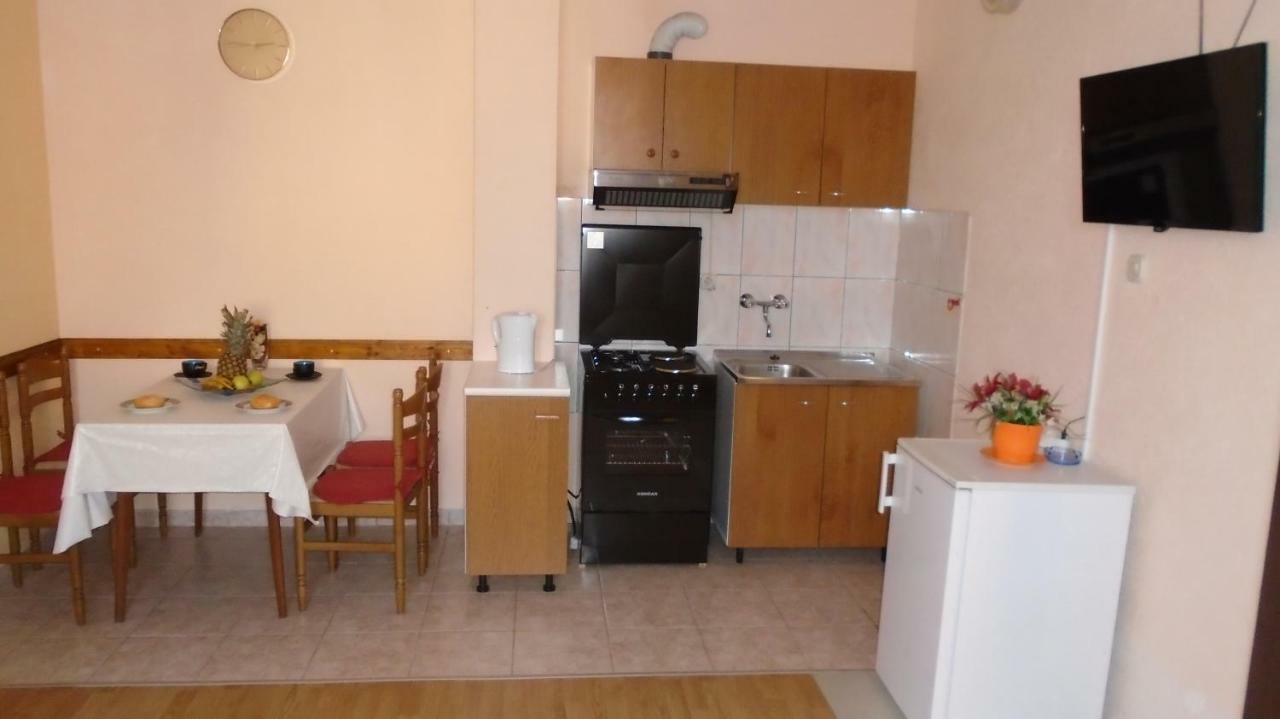 Apartmani A.Teskera تروغير المظهر الخارجي الصورة